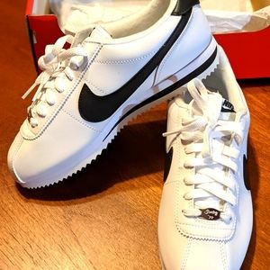 NWT and box Nike Cortez women's leather